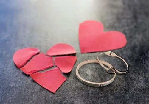 民事侵权案件举证责任如何确认,民事诉讼证据的性质